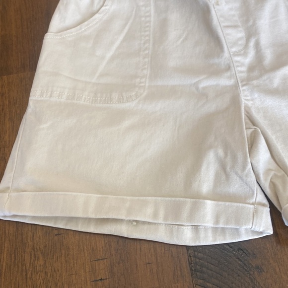 Girls Pull on Shorts - Picture 4 of 7